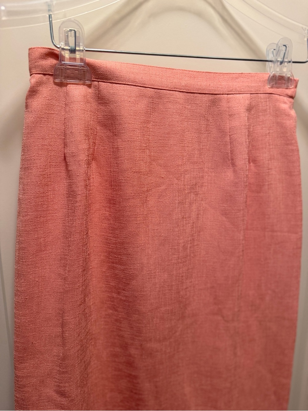 Women's Coral Pink Textured Pencil Skirt - Picture 3 of 7